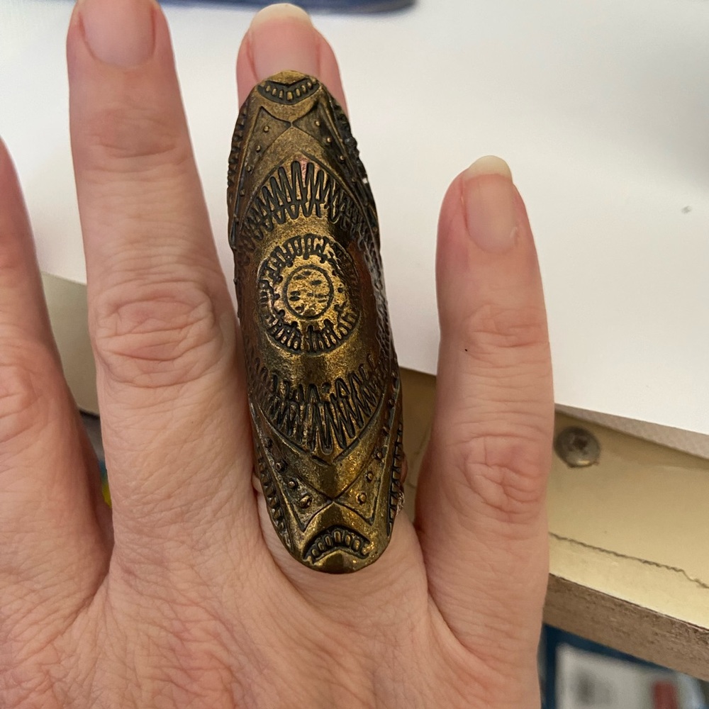 Brass full finger knuckle armour ring size 4 Sun God Bohemian Tribal
